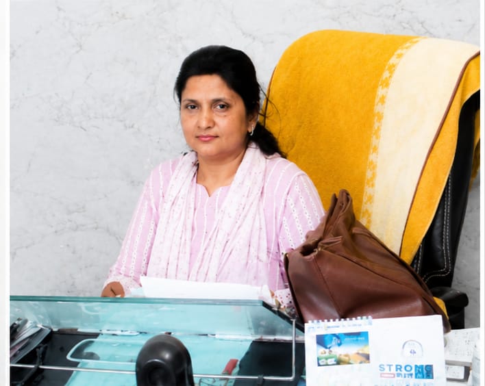 Dr (prof)Amrita Singh